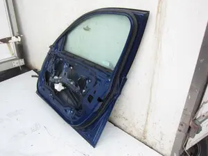 Foto de PUERTA DELANTERA DERECHA BMW SERIE 3 BERLINA (E90) 2.0 16V CAT (150 CV / 110 KW) foto 6