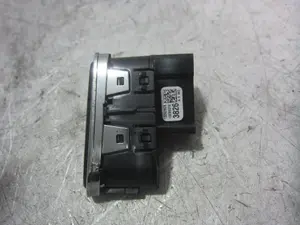 Foto de INTERRUPTOR OPEL CORSA E 1.2 (69 CV / 51 KW) referencia 13363826 foto 4