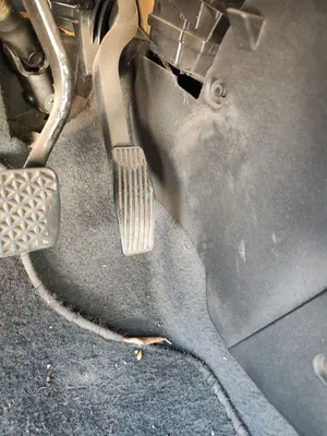 Foto de POTENCIOMETRO PEDAL OPEL CORSA C 1.2 16V CAT (Z 12 XE / LW4) (75 CV / 55 KW) referencia 24429066