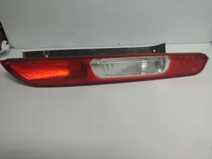 Foto de PILOTO TRASERO DERECHO FORD FOCUS BERLINA (CAP) 2.0 TDCi CAT (136 CV / 100 KW) referencia 4M5113404A