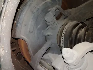 Foto de PINZA DE FRENO DELANTERA DERECHA VOLKSWAGEN PASSAT BERLINA (3B3) 1.9 TDI (131 CV / 96 KW)