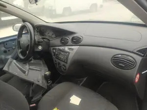 Foto de PALANCA CAMBIO FORD FOCUS BERLINA (CAK) 1.8 TDDI Turbodiesel CAT (90 CV / 66 KW) referencia 1069054
