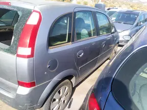 Foto de PINZA DE FRENO TRASERA DERECHA OPEL MERIVA 1.7 16V CDTI (101 CV / 74 KW) referencia 93179159