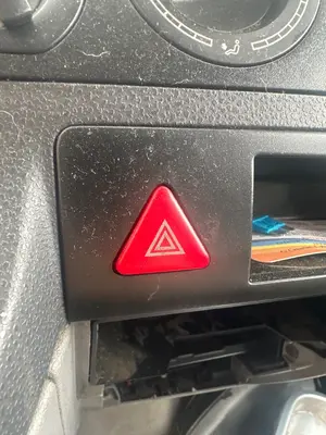 Foto de WARNING VOLKSWAGEN T5 TRANSPORTER BUS (7H) 2.5 TDI (131 CV / 96 KW)