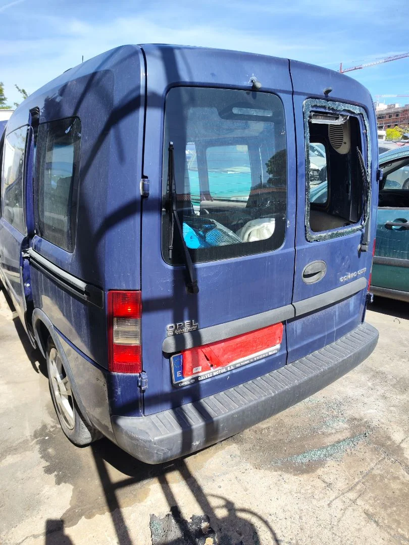 Foto de PORTON TRASERO IZQUIERDO OPEL COMBO (CORSA C) 1.3 16V CDTI CAT (Z 13 DT / LN9) (69 CV / 51 KW) referencia 93172753
