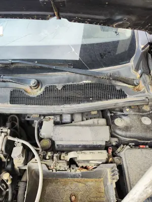 Foto de MOTOR LIMPIA DELANTERO RENAULT MEGANE III BERLINA 5P 1.5 dCi Diesel FAP (110 CV / 81 KW)