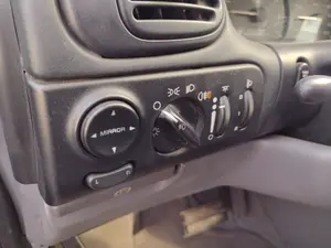Foto de MANDO LUCES CHRYSLER VOYAGER GS 3.3 CAT (158 CV / 116 KW) referencia 05012382AA