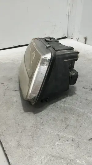 Foto de FARO DERECHO AUDI A3 (8L) 1.9 TDI (110 CV / 81 KW) referencia 8L0941004AF foto 3