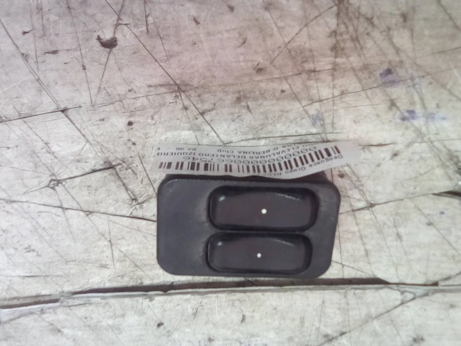 Foto de MANDO ELEVALUNAS DELANTERO IZQUIERDO OPEL ASTRA G BERLINA 2.0 DTI (101 CV / 74 KW) referencia 90561086