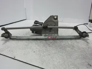 Foto de MOTOR LIMPIA DELANTERO OPEL CORSA B 1.7 Diesel (57 CV / 42 KW) referencia 22107719 foto 1