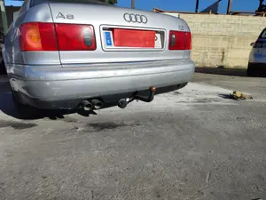 Foto de PARAGOLPES TRASERO AUDI A8 (D2) 4.2 V8 40V (310 CV / 228 KW)