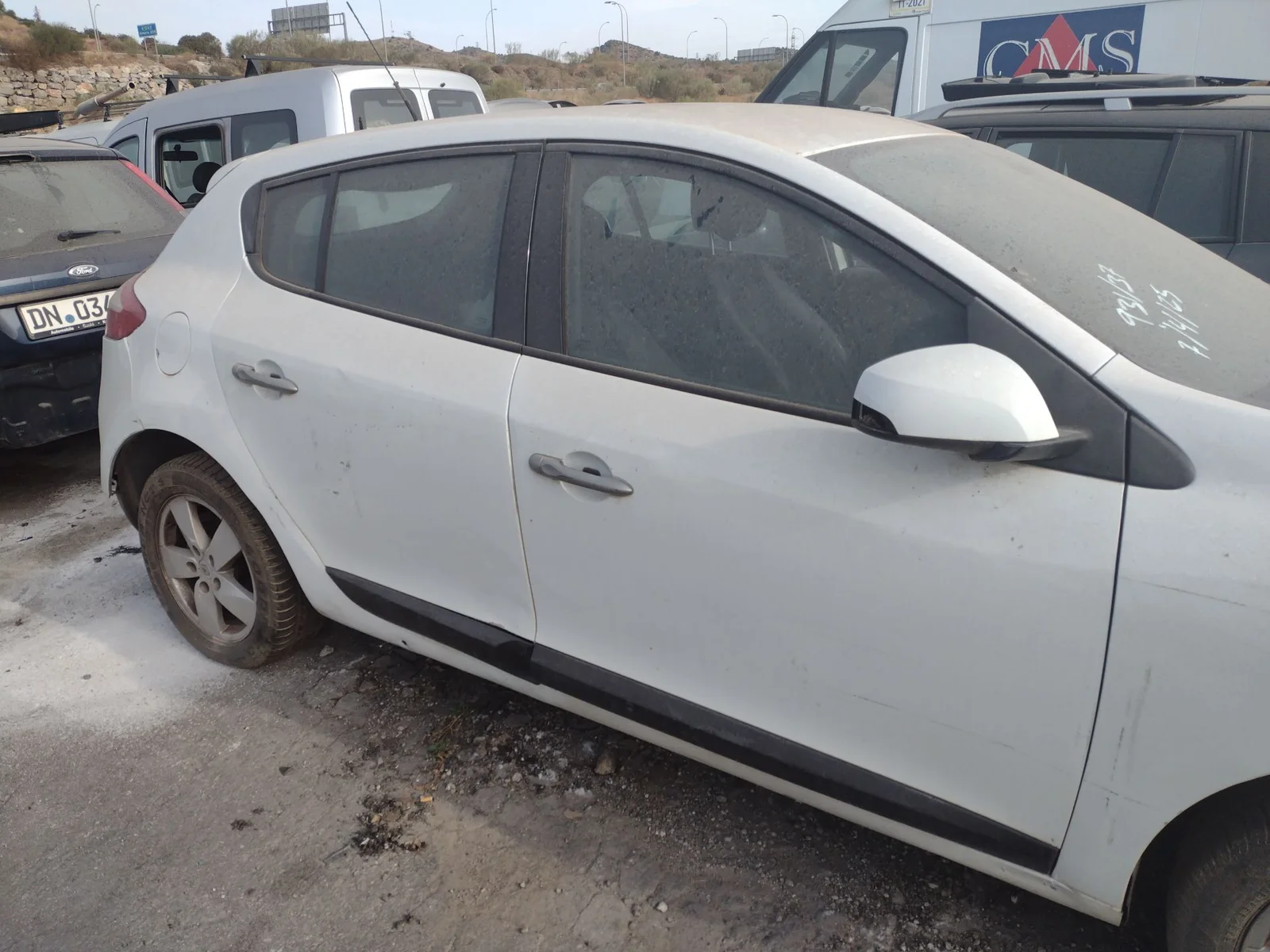 Foto de LUNA TRASERA DERECHA RENAULT MEGANE III BERLINA 5P 1.6 16V CAT (101 CV / 74 KW) referencia 823000007R