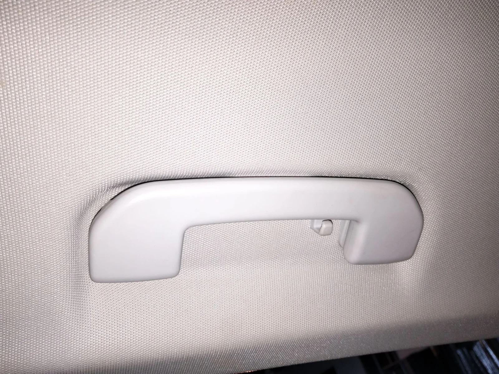 Foto de ASIDERO TECHO TRASERO DERECHO PEUGEOT 308