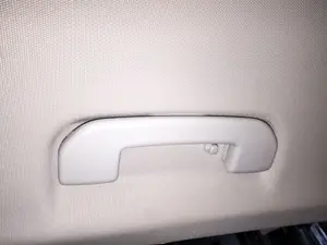 Foto de ASIDERO TECHO TRASERO DERECHO PEUGEOT 308