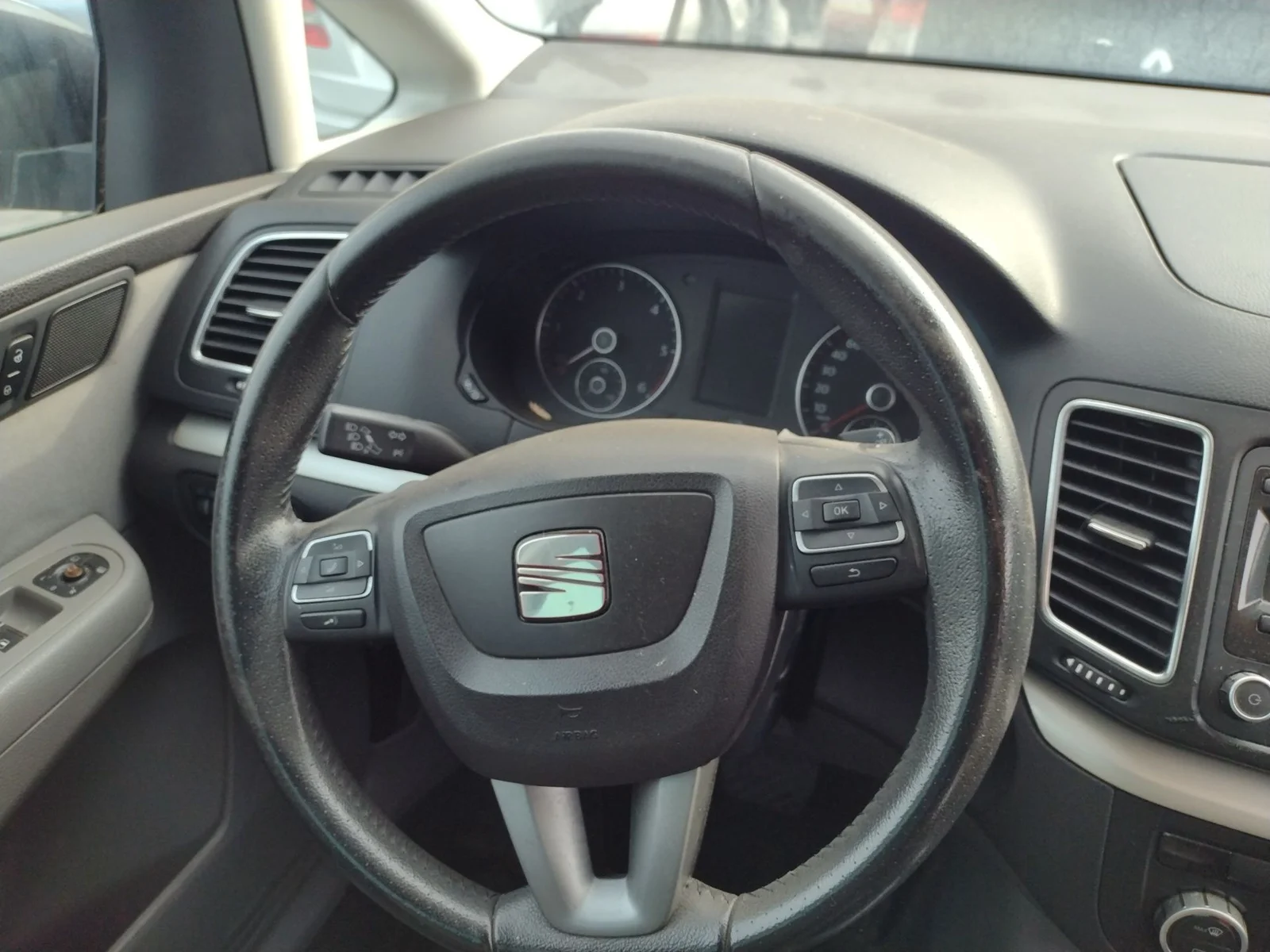 Foto de VOLANTE SEAT ALHAMBRA (710) 2.0 TDI (140 CV / 103 KW)