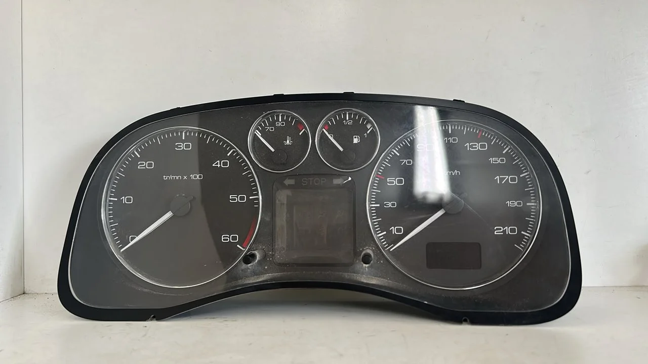Foto de CUADRO INSTRUMENTOS PEUGEOT 307 (S1)(04.2001) referencia 9660470680
