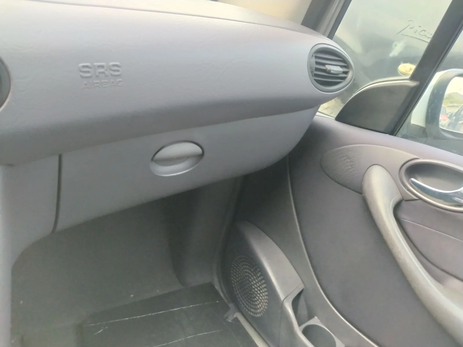 Foto de AIRBAG DELANTERO DERECHO MERCEDES-BENZ CLASE A (BM 168) 1.6 CAT (102 CV / 75 KW) referencia A1688600805