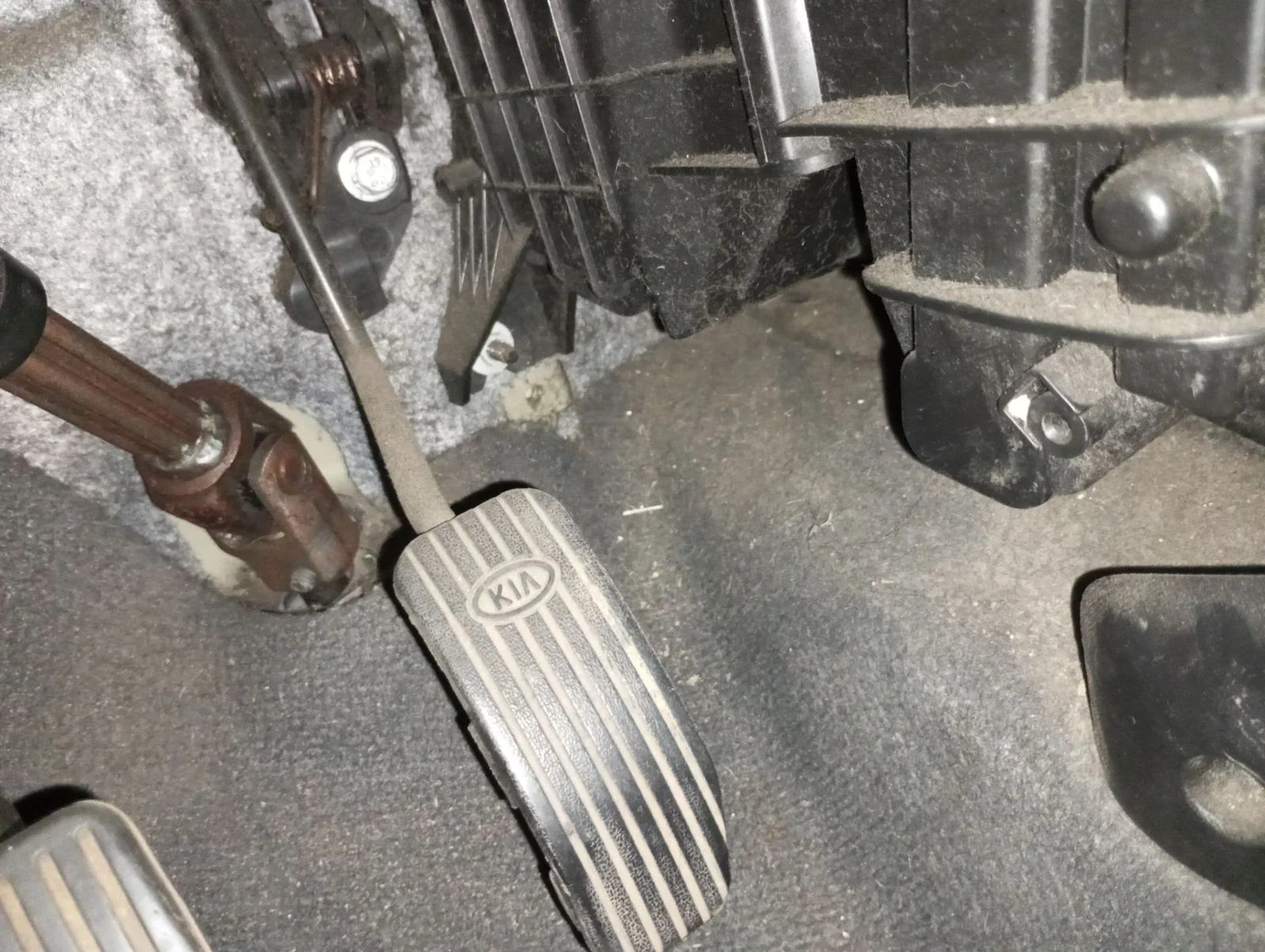 Foto de PEDAL ACELERADOR KIA PICANTO (SA) 1.1 CAT (65 CV / 48 KW)