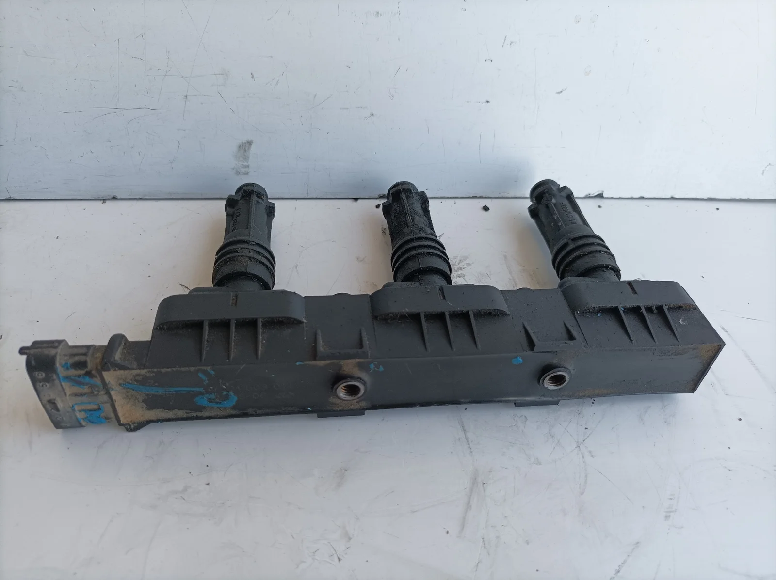 Foto de BOBINA ENCENDIDO OPEL CORSA C referencia 0221503014