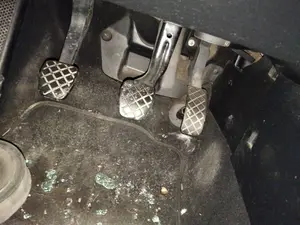 Foto de PEDAL FRENO VOLKSWAGEN GOLF IV BERLINA (1J1)(10.1997)