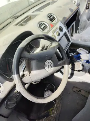 Foto de VOLANTE VOLKSWAGEN CADDY (2K)(02.2004) 1.9 TDI (BSU) (75 CV / 55 KW) foto 2