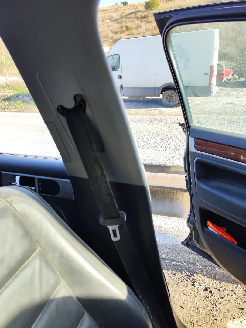 Foto de CINTURON SEGURIDAD DELANTERO IZQUIERDO VOLKSWAGEN TOUAREG (7L6) 4.2 V8 32V FSI (350 CV / 257 KW)