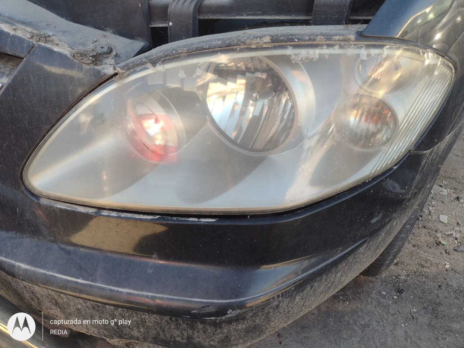 Foto de FARO IZQUIERDO SSANGYONG RODIUS 2.7 Turbodiesel CAT (163 CV / 120 KW)