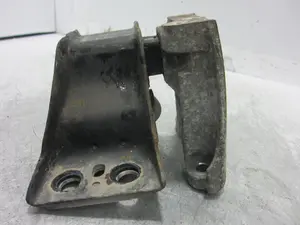 Foto de SOPORTE MOTOR NISSAN MICRA (K12E) 1.2 CAT (80 CV / 59 KW) referencia 8200131305 foto 4