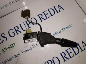 Foto de MANDO ELEVALUNAS DELANTERO IZQUIERDO CHEVROLET LACETTI 1.4 CAT (95 CV / 70 KW) referencia 96417639 foto 2