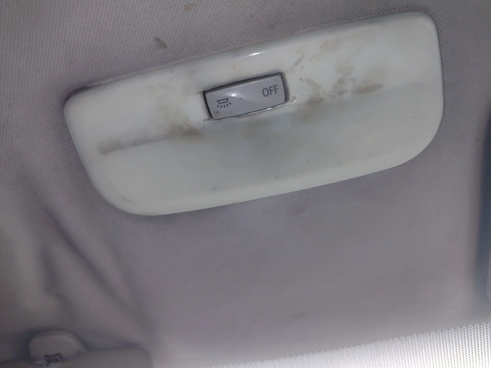 Foto de LUZ INTERIOR RENAULT MEGANE III BERLINA 5P 1.5 dCi Diesel CAT (86 CV / 63 KW) referencia 264300008R