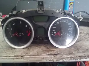Foto de CUADRO INSTRUMENTOS RENAULT MEGANE II GRANDTOUR referencia 8200408798