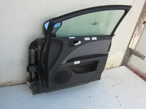 Foto de PUERTA DELANTERA DERECHA SEAT LEON (1P1) 1.6 TDI (105 CV / 77 KW) foto 5