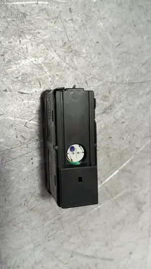 Foto de WARNING BMW SERIE 3 BERLINA (E46) 2.0 16V Diesel CAT (136 CV / 100 KW) referencia 61318368920 foto 4