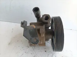 Foto de BOMBA DIRECCION PEUGEOT 406 BREAK (S1/S2) referencia 9640830580 foto 1