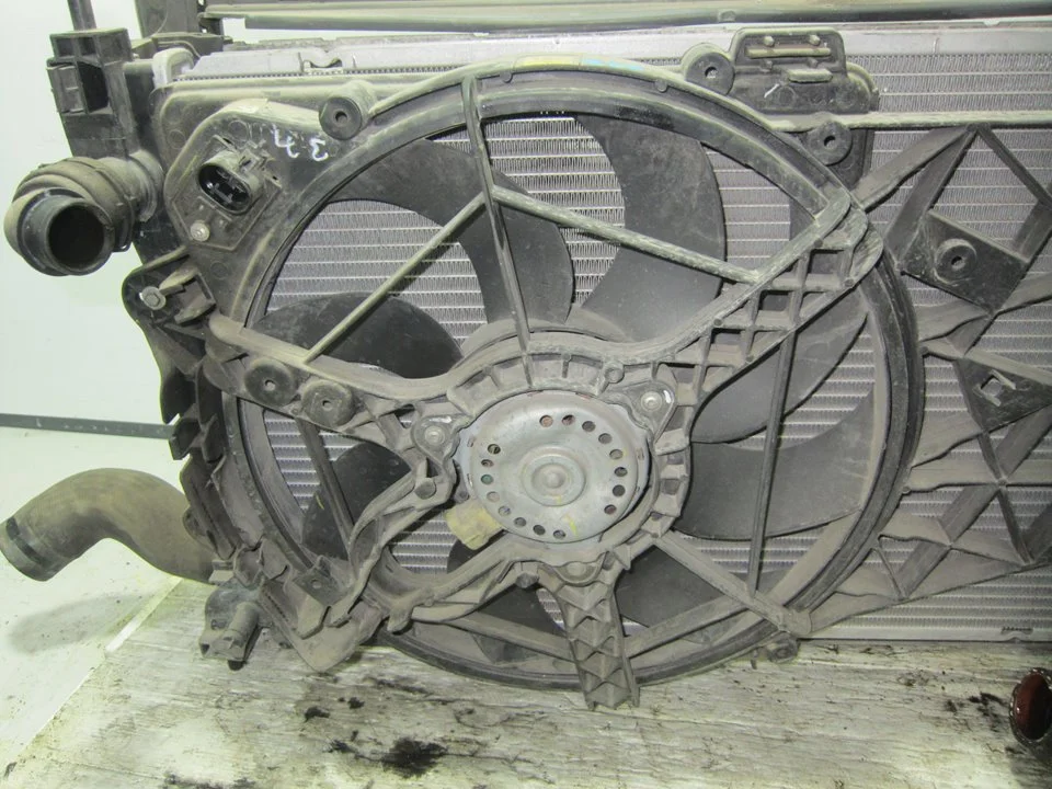 Foto de ELECTROVENTILADOR RADIADOR AIRE ACONDICIONADO OPEL COMBO D 1.3 16V CDTI (95 CV / 70 KW) referencia 00520313860