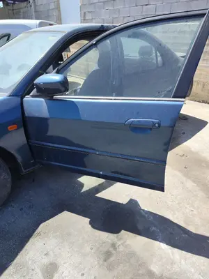 Foto de PUERTA DELANTERA IZQUIERDA HONDA CIVIC AERODECK (MB/MC) 1.6 CAT (D 16 B 2) (116 CV / 85 KW)