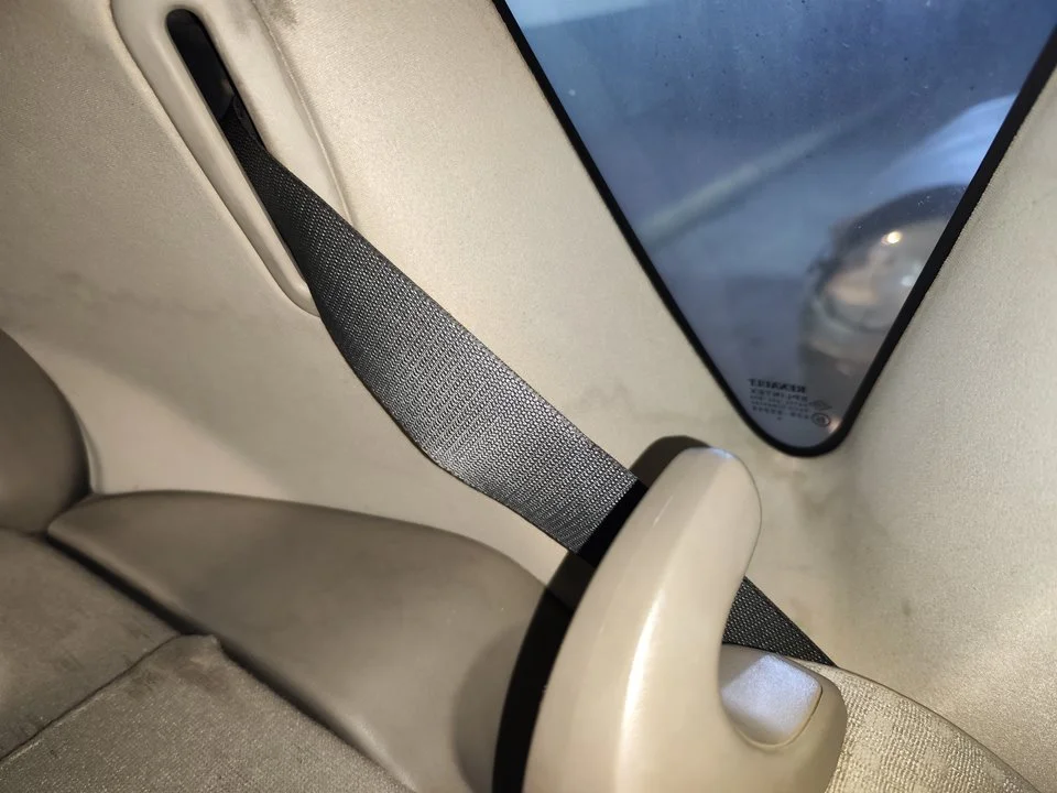 Foto de CINTURON SEGURIDAD TRASERO IZQUIERDO RENAULT SCENIC II (JM) 1.9 dCi Diesel (120 CV / 88 KW) referencia 8200363792