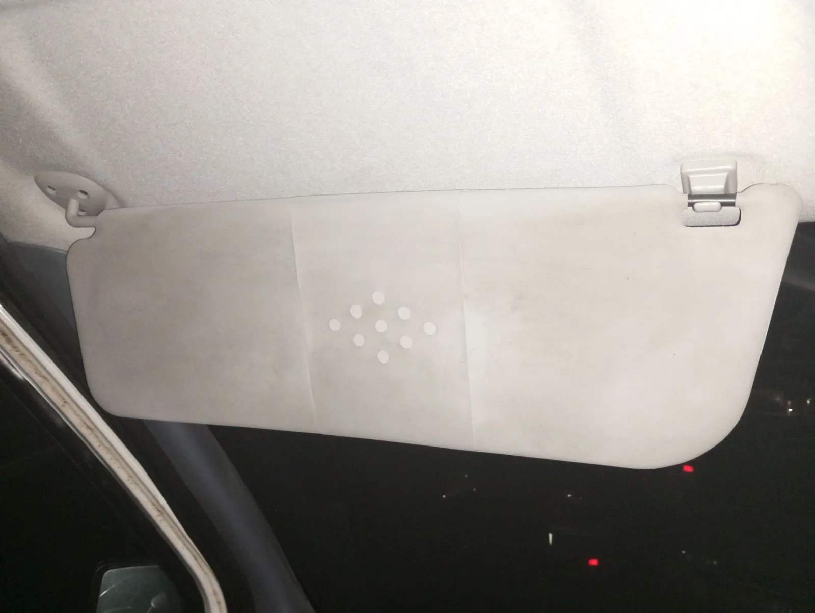 Foto de PARASOL IZQUIERDO FORD TRANSIT COMBI (TT9) 2.2 TDCi CAT (116 CV / 85 KW)