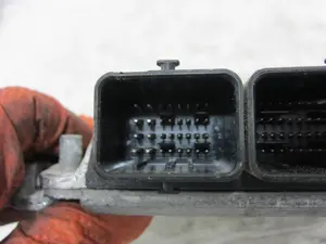 Foto de CENTRALITA MOTOR UCE PEUGEOT 206 2.0 HDi CAT (90 CV / 66 KW) referencia 9642013980 foto 6