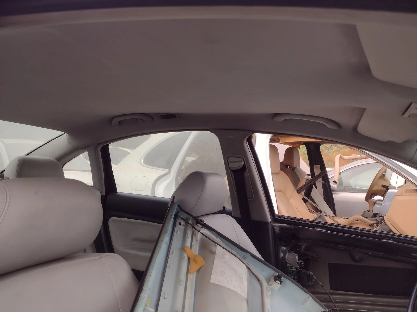 Foto de ASIDERO TECHO DELANTERO IZQUIERDO VOLKSWAGEN PASSAT BERLINA (3B3) 1.9 TDI (131 CV / 96 KW) referencia 3B0857607  FKZ