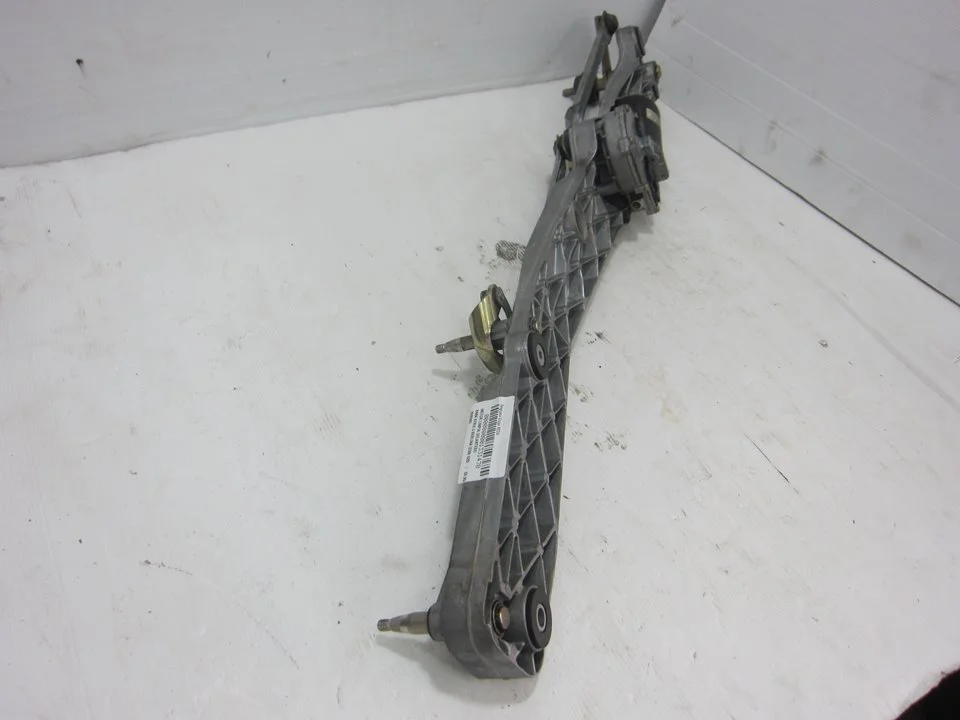 Foto de MOTOR LIMPIA DELANTERO BMW SERIE 5 BERLINA (E39) 2.8 24V CAT (193 CV / 142 KW) referencia 8360603