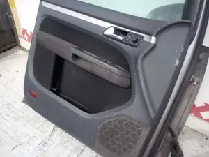 Foto de GUARNECIDO PUERTA DELANTERA IZQUIERDA VOLKSWAGEN TOURAN (1T2) 1.9 TDI (105 CV / 77 KW) foto 3