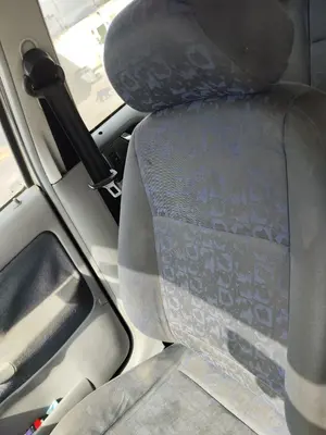 Foto de ASIENTO DELANTERO DERECHO SKODA OCTAVIA BERLINA (1U2) 1.9 TDI (90 CV / 66 KW) referencia 1J4881106FD foto 2