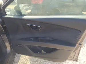 Foto de CERRADURA PUERTA DELANTERA DERECHA VOLKSWAGEN GOLF VI (5K1)(10.2008) 2.0 TDI (110 CV / 81 KW) referencia 5K1837016H