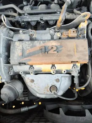 Foto de TAPA MOTOR VOLKSWAGEN POLO V (6R1) 1.2  (60 CV / 44 KW)