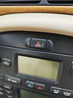 Foto de WARNING JAGUAR X-TYPE 2.1 V6 24V CAT (156 CV / 115 KW)