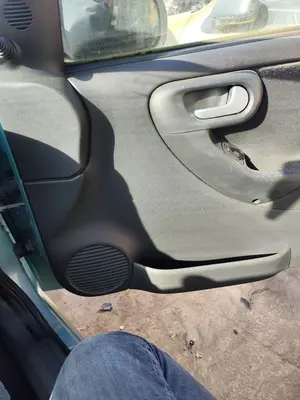 Foto de ELEVALUNAS DELANTERO DERECHO OPEL CORSA C 1.2 16V CAT (Z 12 XEP / LB4) (80 CV / 59 KW)