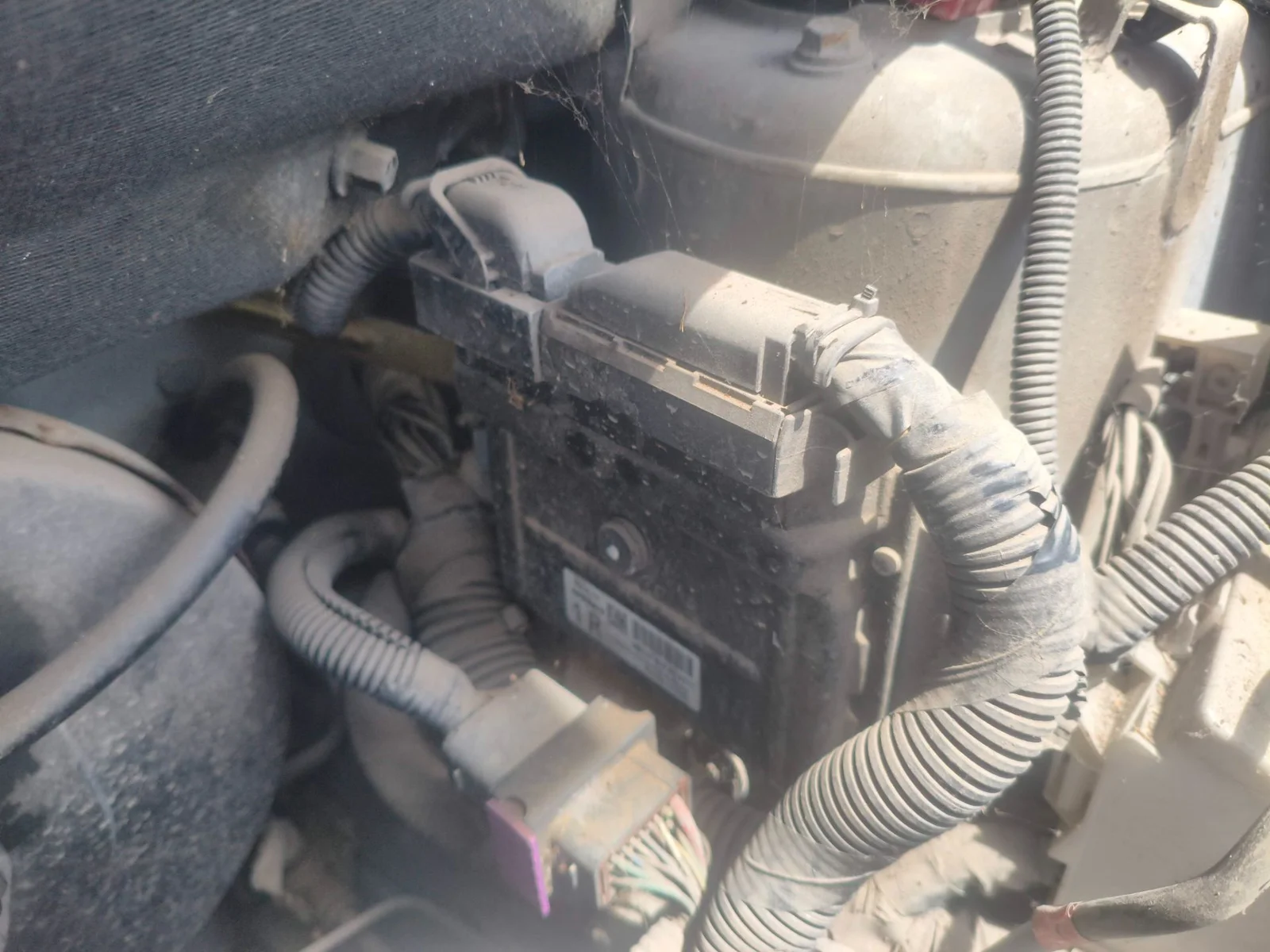 Foto de CENTRALITA MOTOR UCE NISSAN NOTE (E11E) 1.4 CAT (88 CV / 65 KW) referencia MEC37
