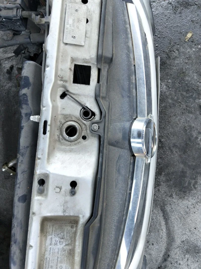Foto de REFUERZO PARAGOLPES DELANTERO OPEL CORSA C 1.2 16V CAT (Z 12 XE / LW4) (75 CV / 55 KW)