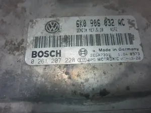 Foto de CENTRALITA MOTOR UCE SEAT IBIZA (6K1) 1.4 (60 CV / 44 KW) referencia 0261207228 foto 4
